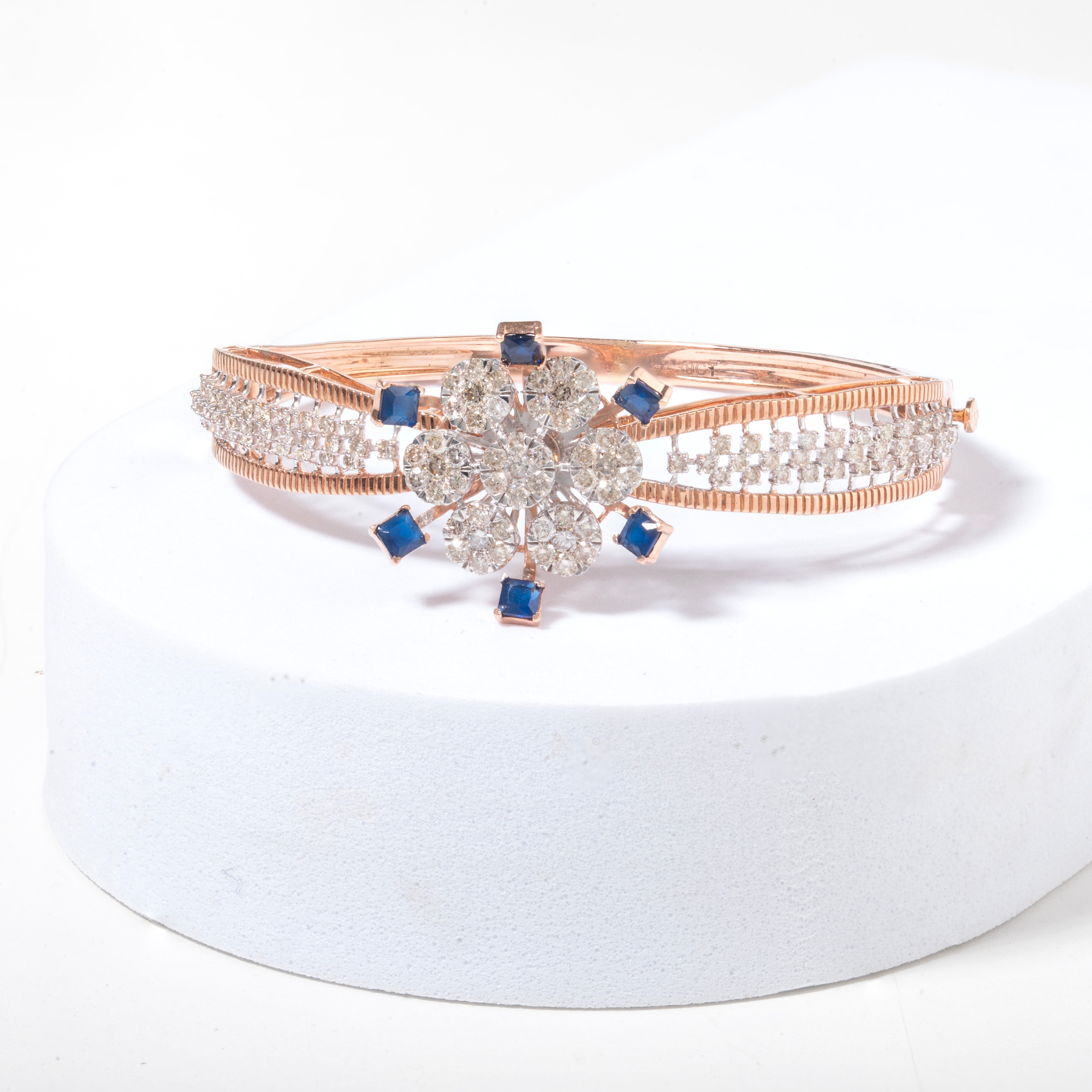 Flower Illusion Diamond Broad Bangle