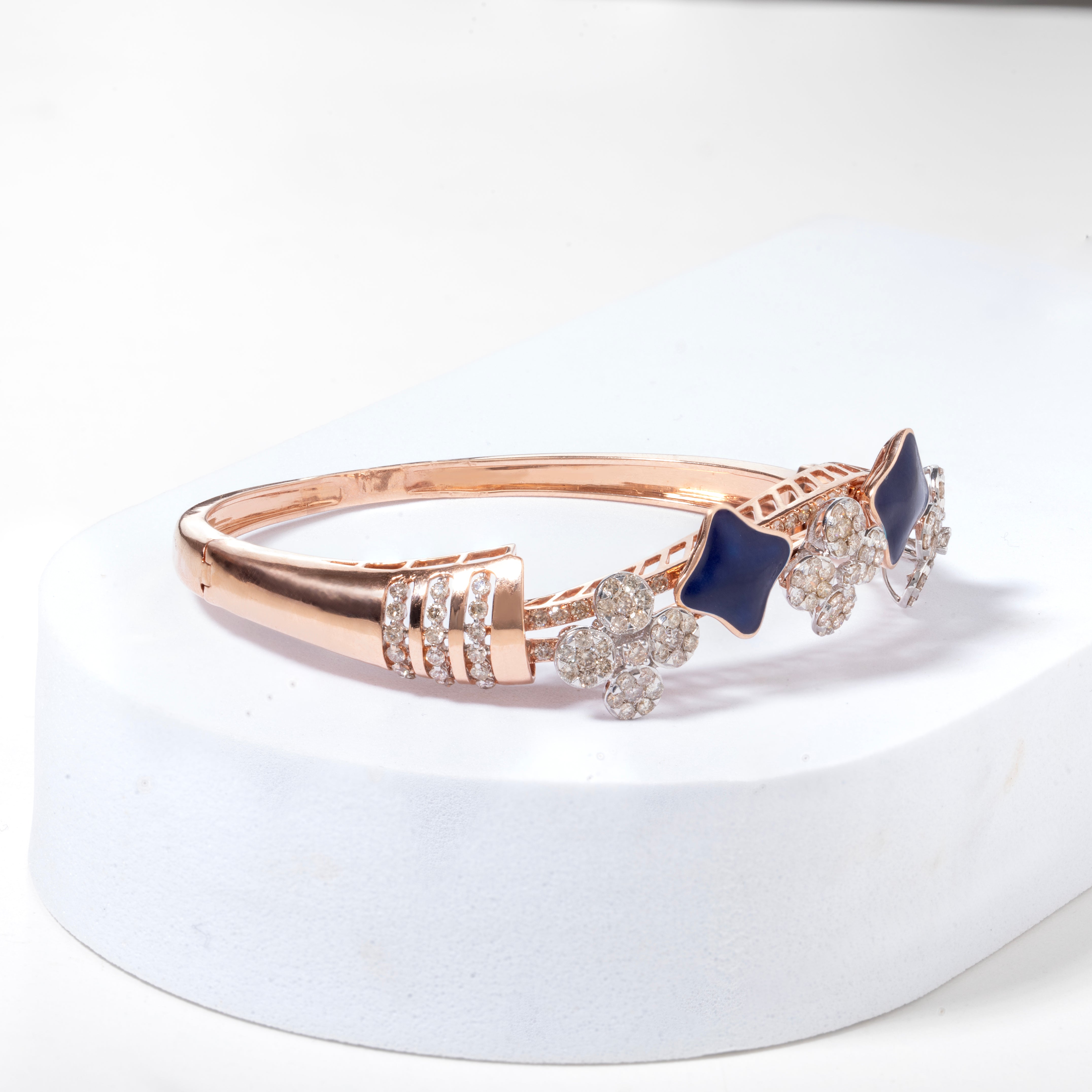 Star Illusion Diamond Bangle