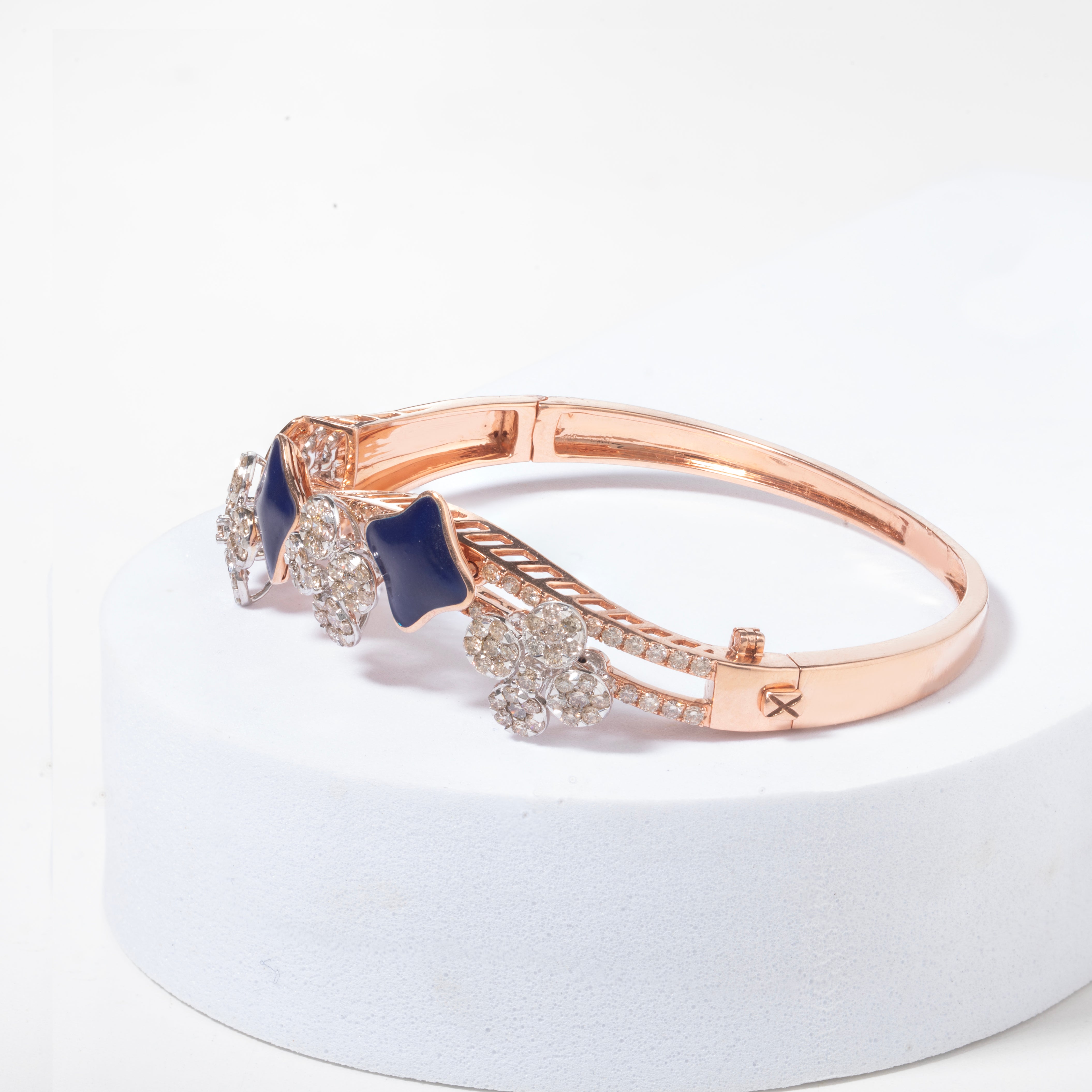 Star Illusion Diamond Bangle